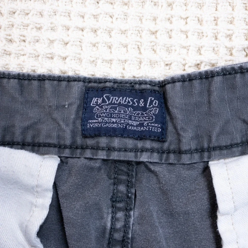 Levis Mens Cargo Shorts Gray Ripstop Utility Pockets Casual Outdoor Size 30